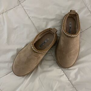 Mudd Tan faux suede platform mules